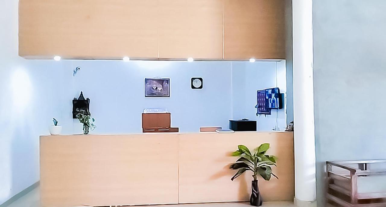Roomshala 110 Hotel Mulaqaat - Shiv Nadar University Dadri Luaran gambar