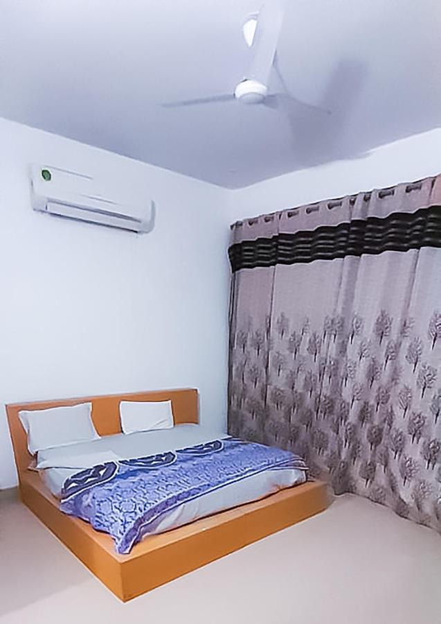 Roomshala 110 Hotel Mulaqaat - Shiv Nadar University Dadri Luaran gambar